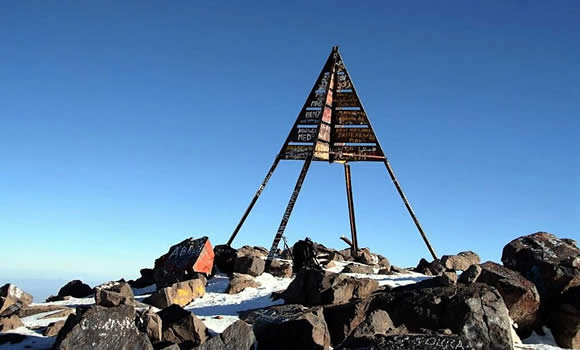 Toubkal Dağı Zirve